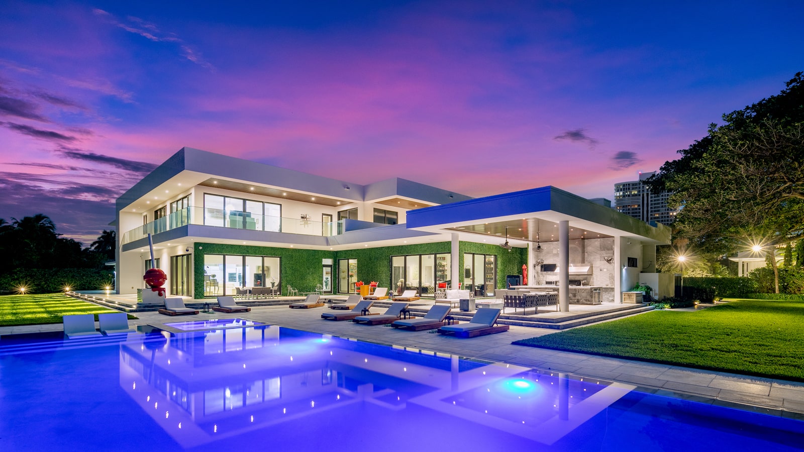 Luxury Home for Sale in South Florida with Pool